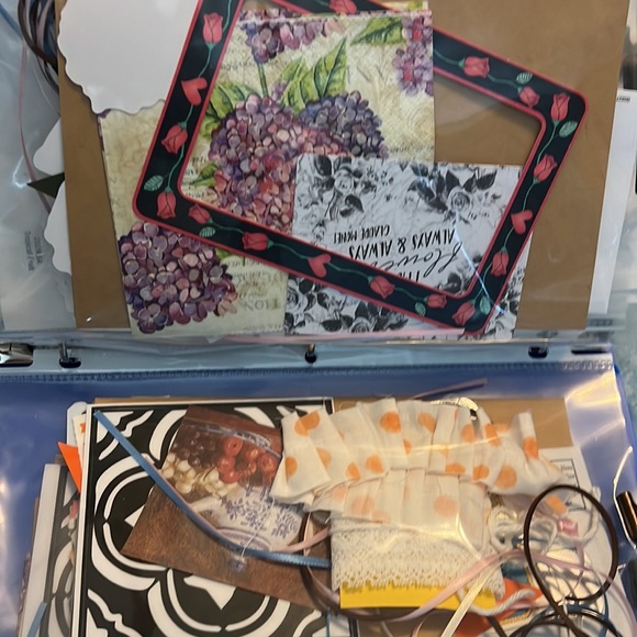 Binder Full of Ephemera / Junk Jounal - Picture 8 of 8